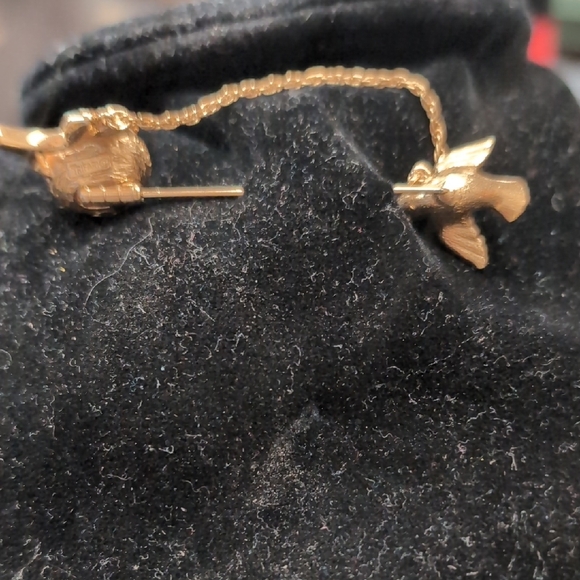 Elegant Gold Bird and Rose Brooch - Picture 4 of 4